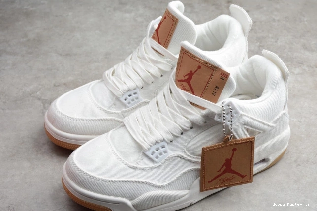 x Levi's AO2571-100 Jordan 'White' Air 4 0812
